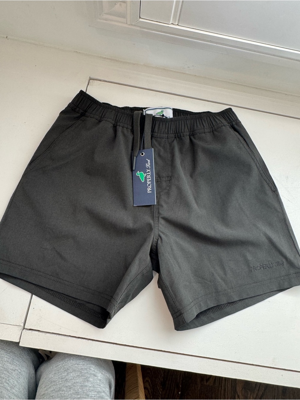 Properly Tied Boys Ace Shorts Pitch Black Youth Small New With Tags